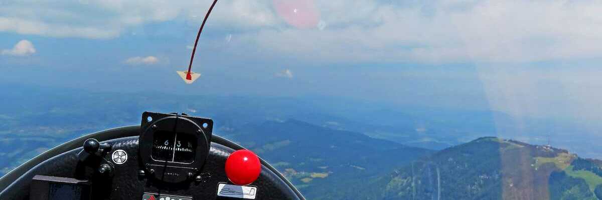 Flugwegposition um 11:40:53: Aufgenommen in der Nähe von Gemeinde Semriach, Österreich in 1581 Meter